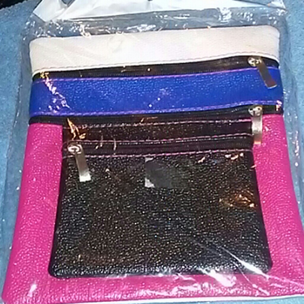 SHOULDER BAG